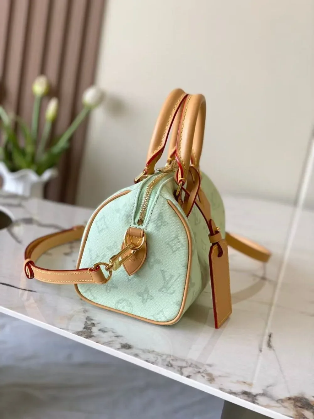 Louis Vuitton please see